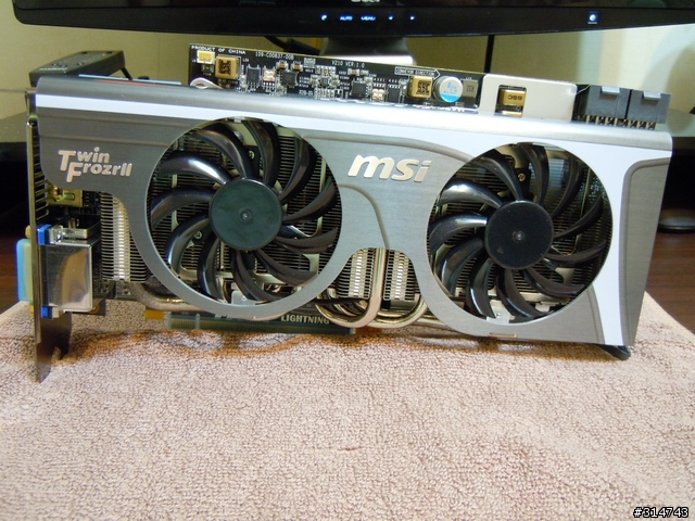 [開箱分享]微星MSI R5870 Lightning顯示卡