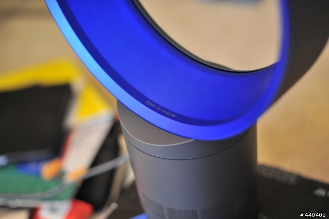 顛覆傳統～沒有葉片的電風扇 Dyson am01