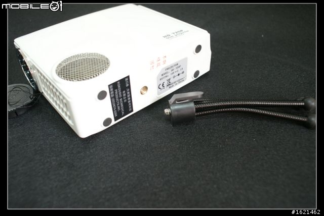 【開箱文】 YOVICA HDMI-720P 迷你投影機 開箱啦~