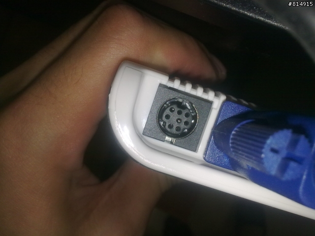 一台電腦連接兩台螢幕，但是螢幕的輸入讓我很苦惱