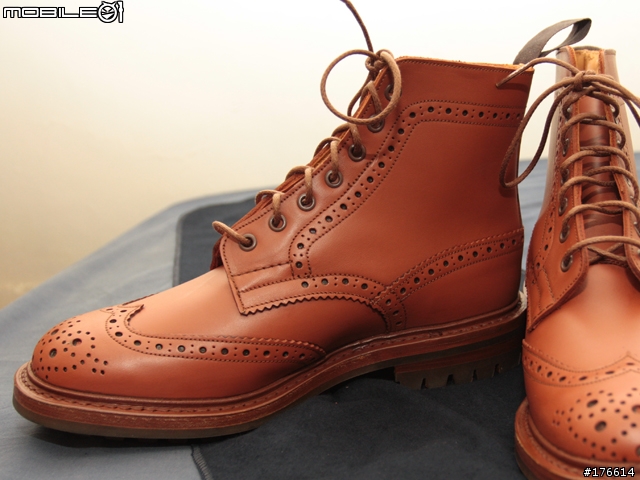 《開箱分享》TRICKER'S 英式雕花鞋