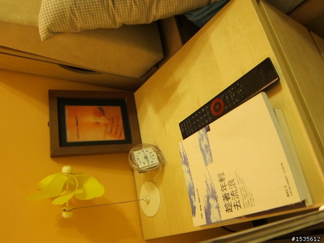 "輕"希臘風....10/30冬天更換主臥床單!!+客房小紅單人床PART1^^