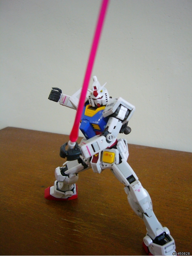 <顛覆傳統理念的最新技術> RG 鋼彈 ,局部塗裝與動作展示