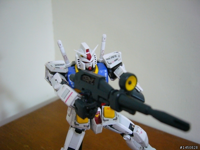 <顛覆傳統理念的最新技術> RG 鋼彈 ,局部塗裝與動作展示