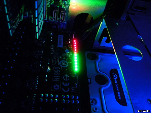 [開箱分享]微星MSI R5870 Lightning顯示卡