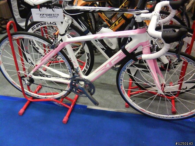 [分享][圖] 10年 台運動休閒展  BANNARD/YETI/X FUSION/ENDURO/POWERWAY/ RTS /RIDLEY