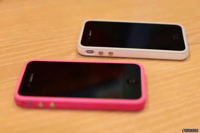 iPhone 4 Bumper (白 / 粉紅 / 黑)~