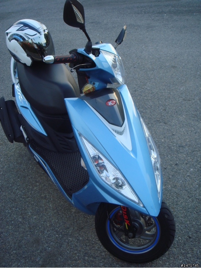 [洗車文] VJR泡泡浴 + 輪框反光條完工