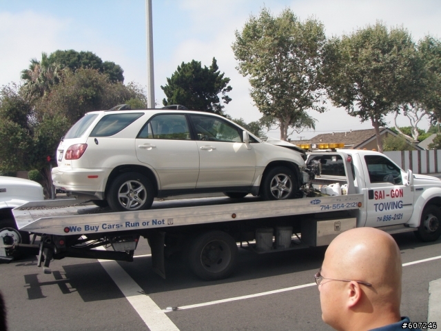 到美國第二天就發生車禍