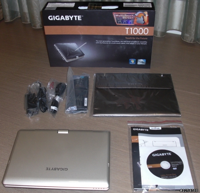 [新手不專業開箱]GIGABYTE T1000P 多點觸控平板電腦