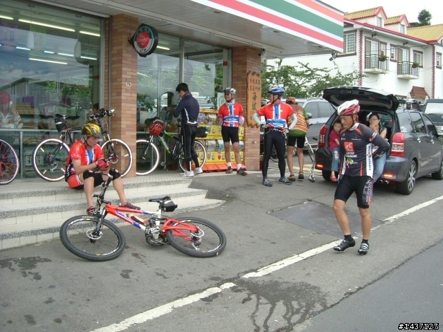 單車肉腳不小心誤闖承諾與單車最高殿堂-武嶺