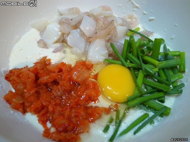 ＊HOT＊給你信心！廚房菜菜鳥D.I.Y.之--泡菜海鮮煎餅