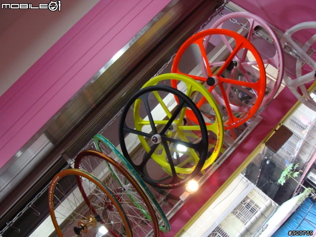 [分享] 我的第一台 FixEd GeAr "城市螢火蟲"
