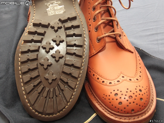 《開箱分享》TRICKER'S 英式雕花鞋