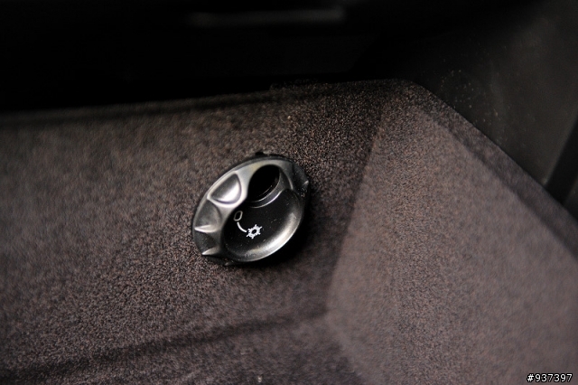 [開箱] 來自狼堡的怒吼 VW GOLF R