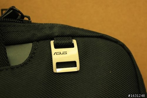 [開箱+試用]華碩U35JC筆記型電腦不專業分享～