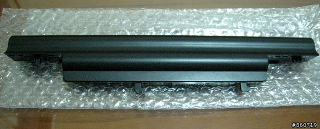 [開箱]簡約極至個性美--Gateway EC39C01w 13.3"