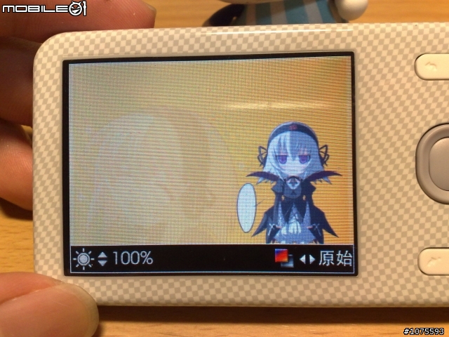 [開箱] 白色惡魔纏著我!! Creative Zen X-Fi Style 8G  (PS:圖非常多...)