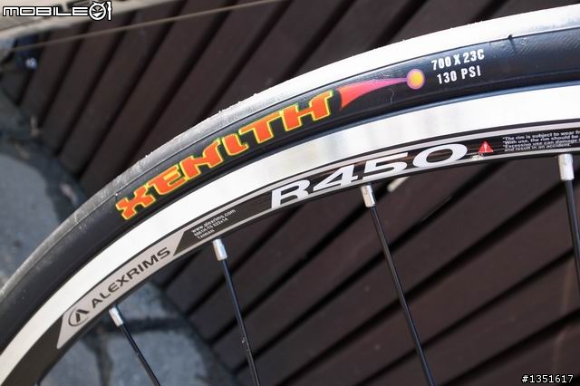 [圖片分享] MERIDA SCULTURA 105，平價碳纖車的另一選擇