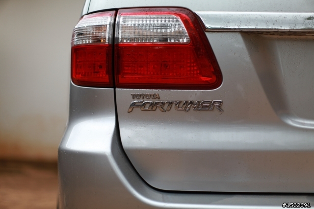 在越南 TOYOTA FORTUNER 柴油 開箱分享