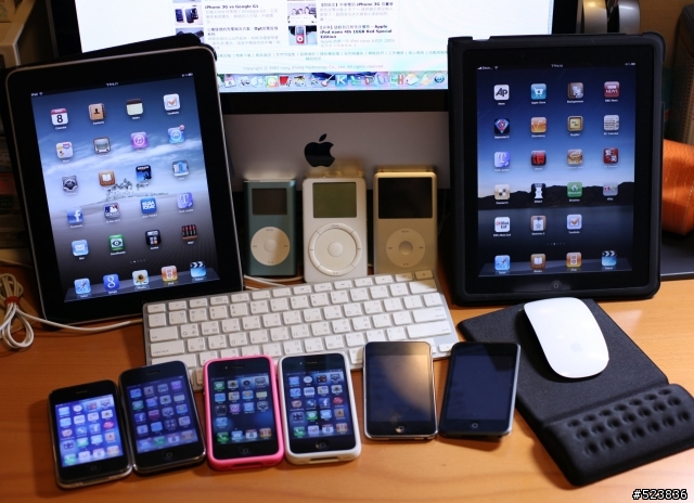 iPhone 4 Bumper (白 / 粉紅 / 黑)~
