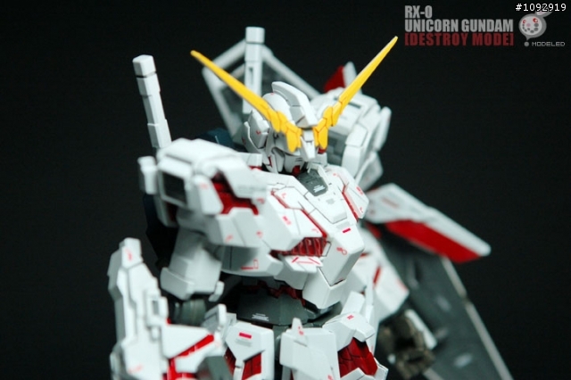 新手老頭的處女作 No.1[GUNDAM UNICORN DESTROY MODE]