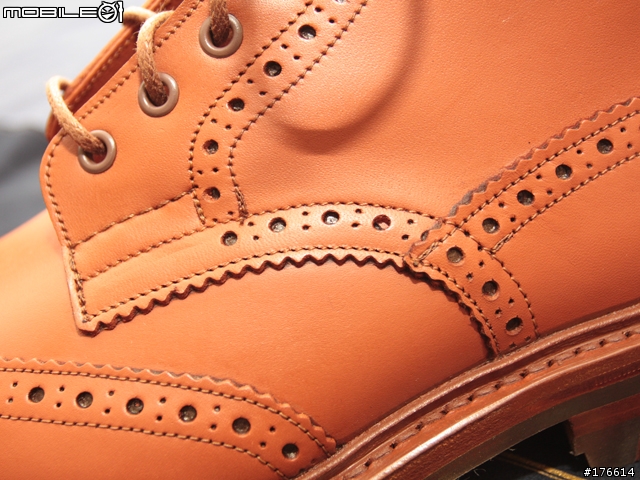 《開箱分享》TRICKER'S 英式雕花鞋