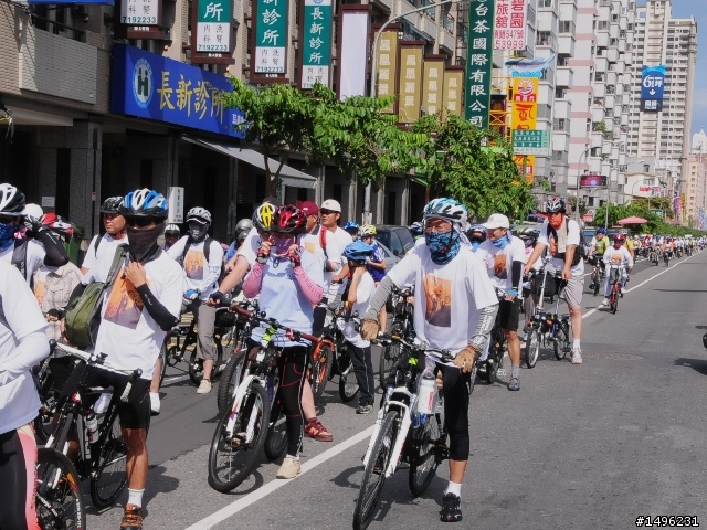 (貼圖)環高雄 100公里16歲成年禮挑戰行