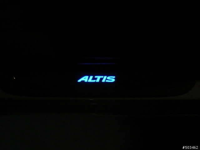白色Altis1.8E開箱分享