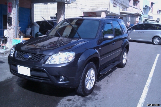 ESCAPE XLT 2010 尊爵灰 開箱(圖多..)
