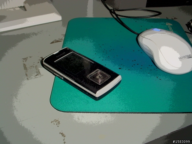 200萬畫素(手機..相機)九年老機SONY P50