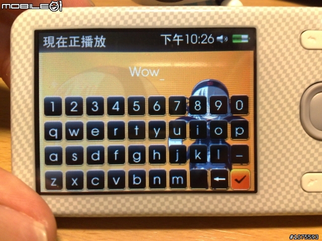 [開箱] 白色惡魔纏著我!! Creative Zen X-Fi Style 8G  (PS:圖非常多...)