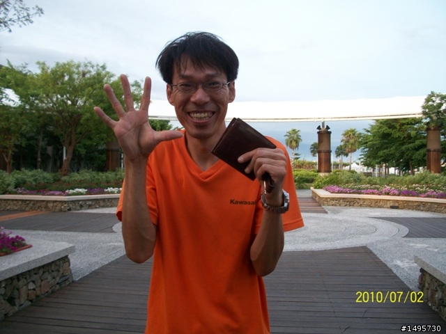 瘋600K (之) 一家都是人...相片600張