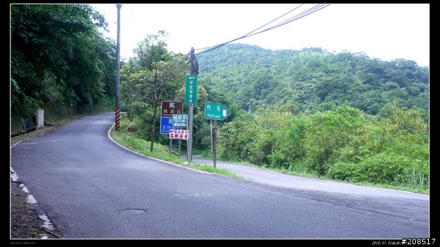 終於看到台灣的右肩：桃源谷步道越嶺 -草嶺古道