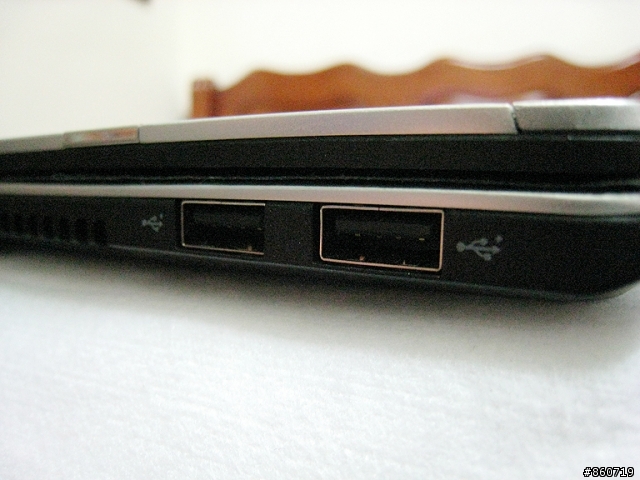 [開箱]簡約極至個性美--Gateway EC39C01w 13.3"