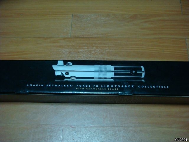 好玩比較重要！！Anakin Skywalker Force FX Lightaber光劍簡單開箱