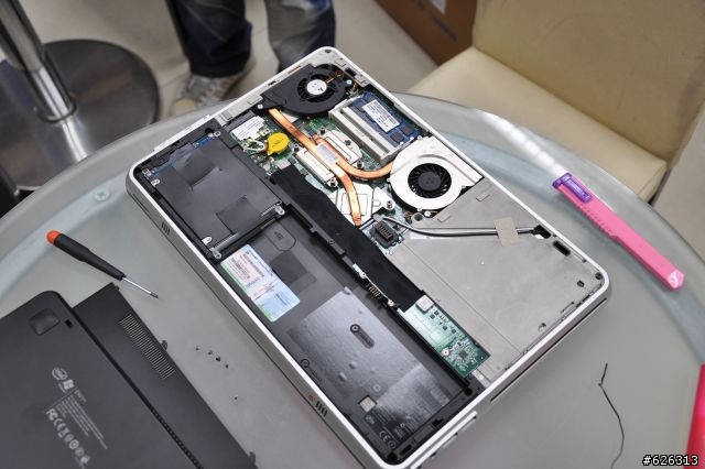 [簡易開箱] Envy 14"