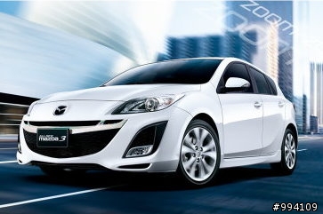 請問 MAZDA3 有人烤 同色前保 嗎?(車牌下那段)