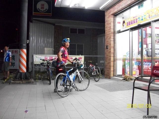 瘋600K (之) 一家都是人...相片600張
