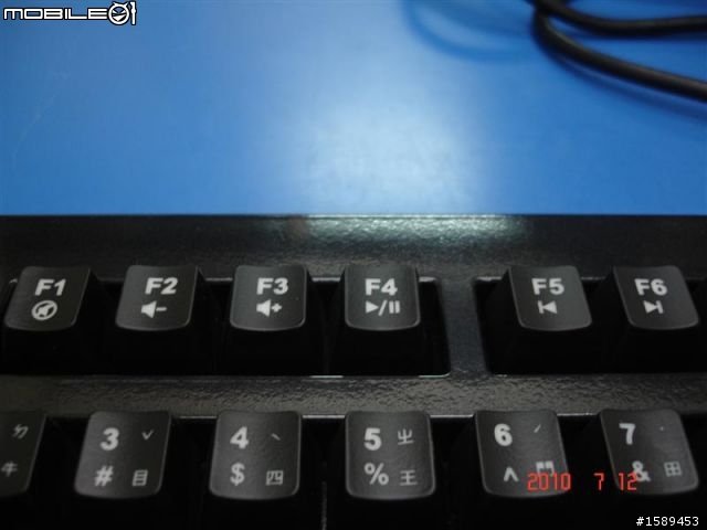 窮人福音!!超高CP值之機械式鍵盤!!iONE愛旺機械式鍵盤~~(黑軸)