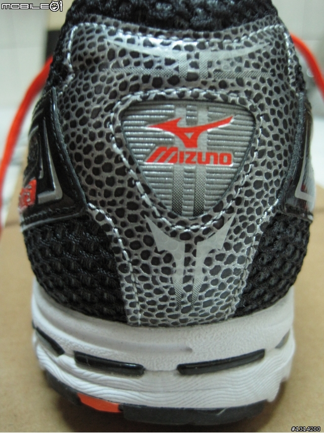 慢跑鞋的新體驗，Mizuno(美津濃)-8kn-04654