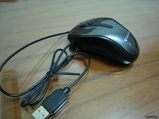 [開箱]簡約極至個性美--Gateway EC39C01w 13.3"