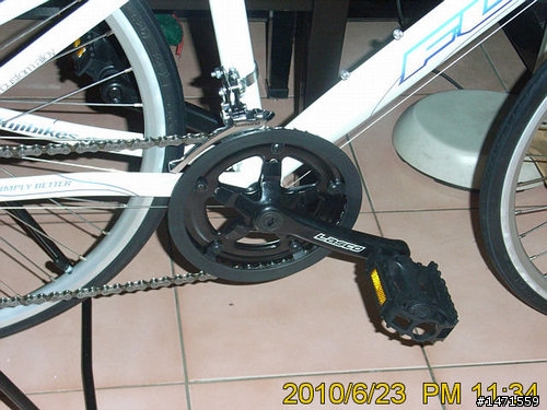FUJI ACE 24 兒童公路車開箱文,改裝碳纖前叉完成