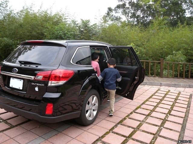 [2017更換電瓶] 2010 Subaru Outback 2.5i