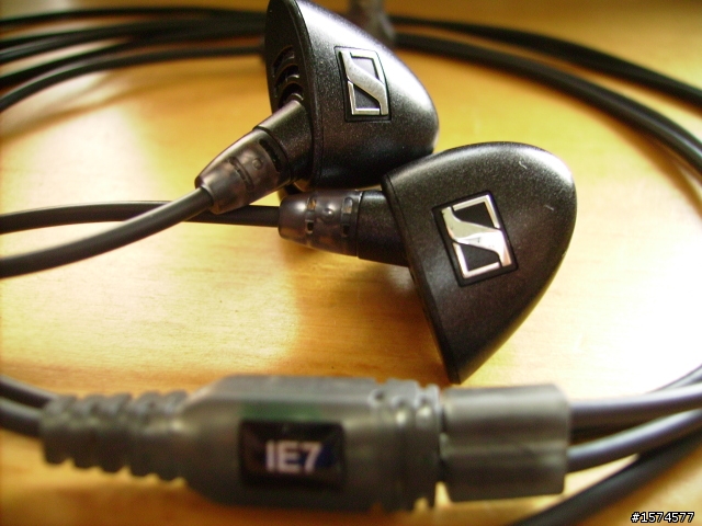 [開箱] Sennheiser IE7 (新增不負責任心得....)