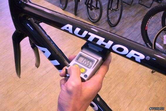 Author一級公路車..低調又單調的選擇～