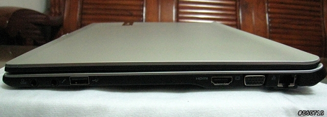 [開箱]簡約極至個性美--Gateway EC39C01w 13.3"