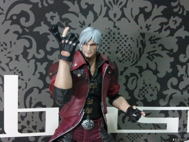 PLAY ARTS 改 [DEVIL MAY CRY4] 但叔 簡易分享