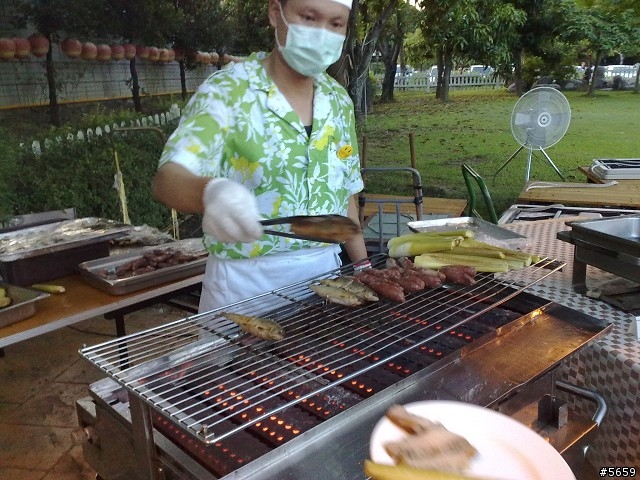 圓山大飯店池畔燒烤
