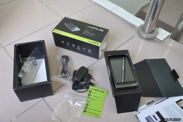 4.3吋Android手機，11,400～13,300 元的酷似EVO 4G機，還內建TV